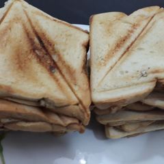 A picture of Toast bread with jam.