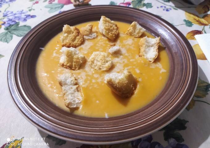 Ricetta di Preferito Vellutata alla zucca