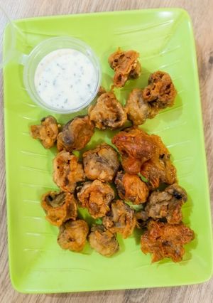 Foto resep Mushroom Fritters with Creamy Ranch Dip
