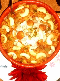 খোয়া ক্ষীর ও ড্ৰাই ফ্রুটে গাজরের হালুয়া (khoya kheer o dry fruit e gajarer halua recipe in Bengali) রেসিপির প্রধান ছবি