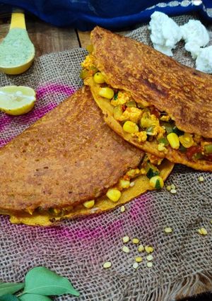મુંગ દાલ પનીર ચીલા (Moong Dal Paneer Chila Recipe In Gujarati) રેસીપી મુખ્ય ફોટો