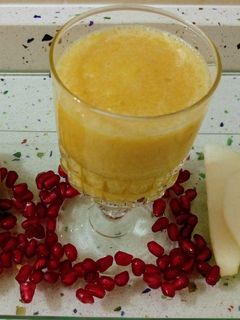 Una foto de Smoothie de Frutas con higos chumbos y granada