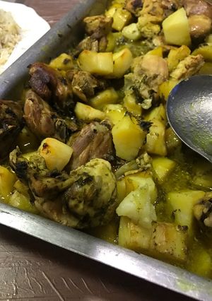 صورة لوصفة دجاج بالبطاطا والكزبرة