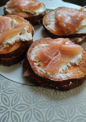 Une photo de ⭐⭐Toasts saumon, Apéro IG bas - sans gluten