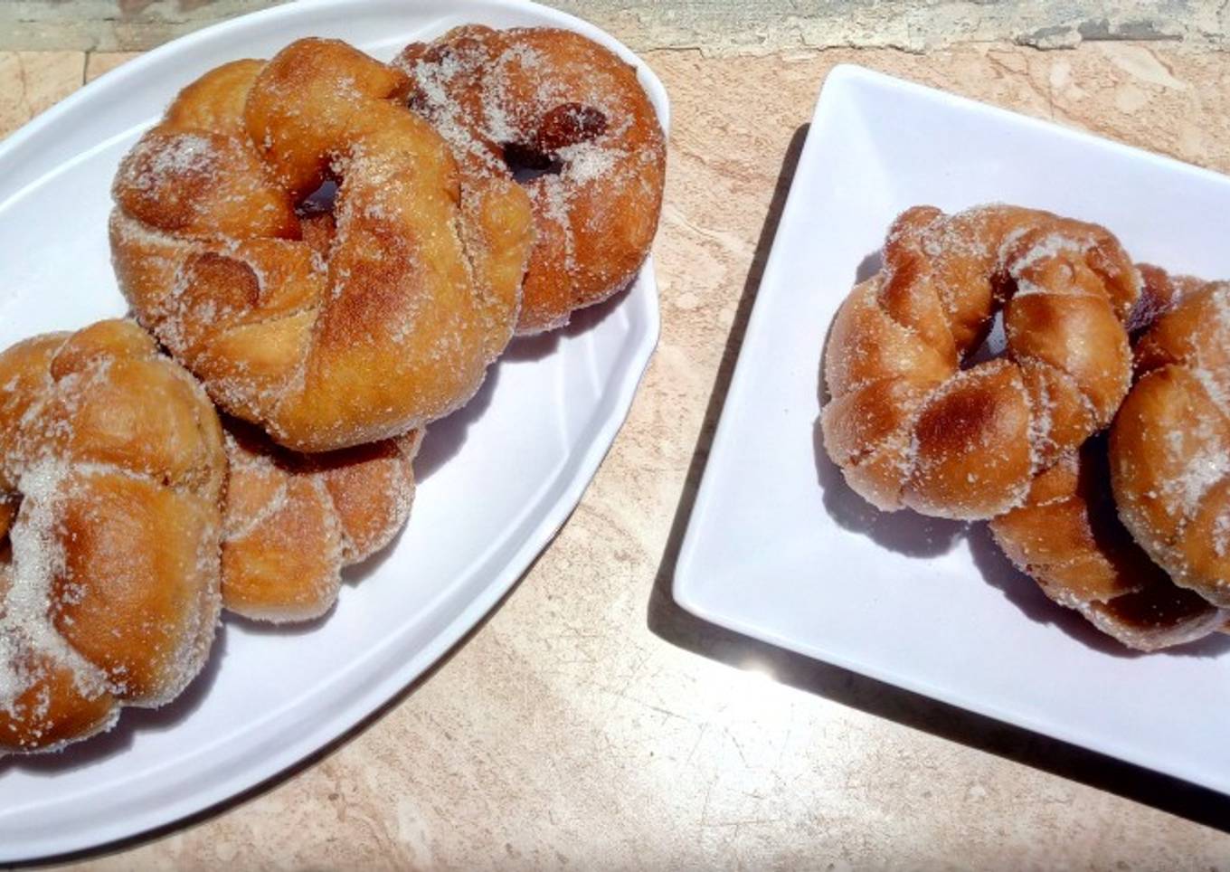 Twisted ring doughnut