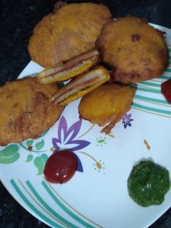 સેન્ડવીચ ભજીયા રેસીપી મુખ્ય ફોટો