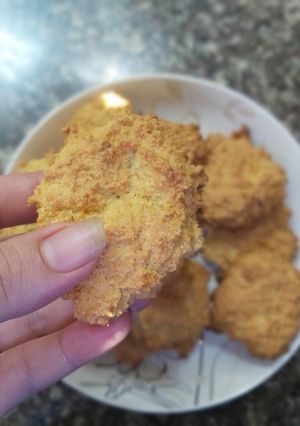 Hình của món Bánh dừa hạnh nhân keto.