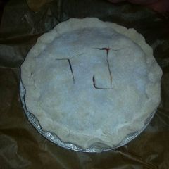 A picture of Strawberry Rhubarb Pie.