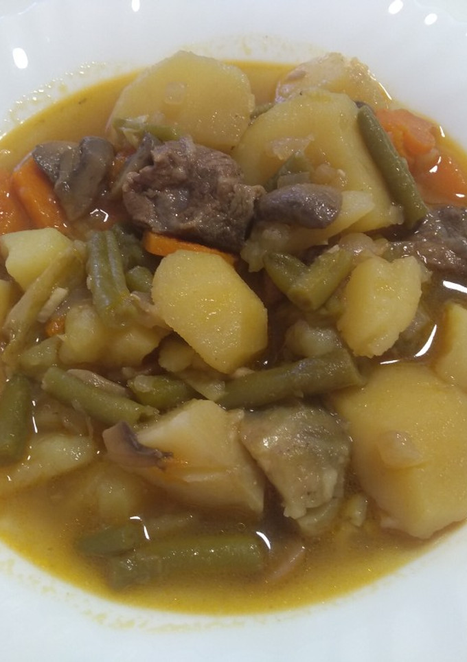 Una foto de Estofado de ternera y patatas