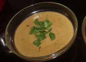 Foto principal de Crema mediterránea de berenjena y calabacín