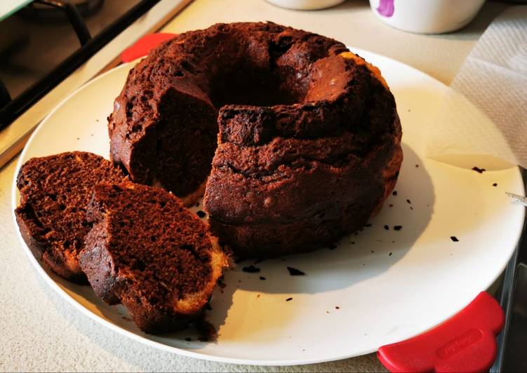 Ciambellone bicolore senza latte e burro