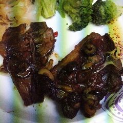 A picture of Lamb Chops.