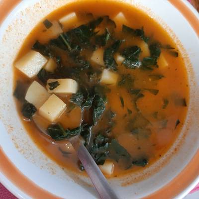 Sopa de papa y espinaca Receta de Esther Soto- CookpadCompartir un CooksnapCompartir-image