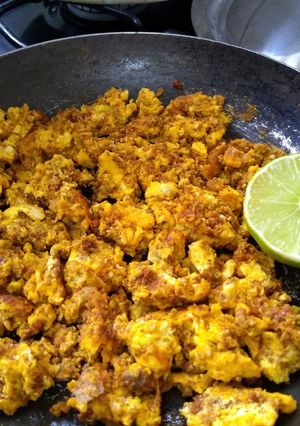 Una foto de Huevos con longaniza