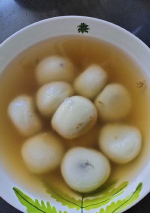 A picture of Glutinous Rice Balls.