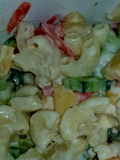 A picture of Veggies Macroni chaat.