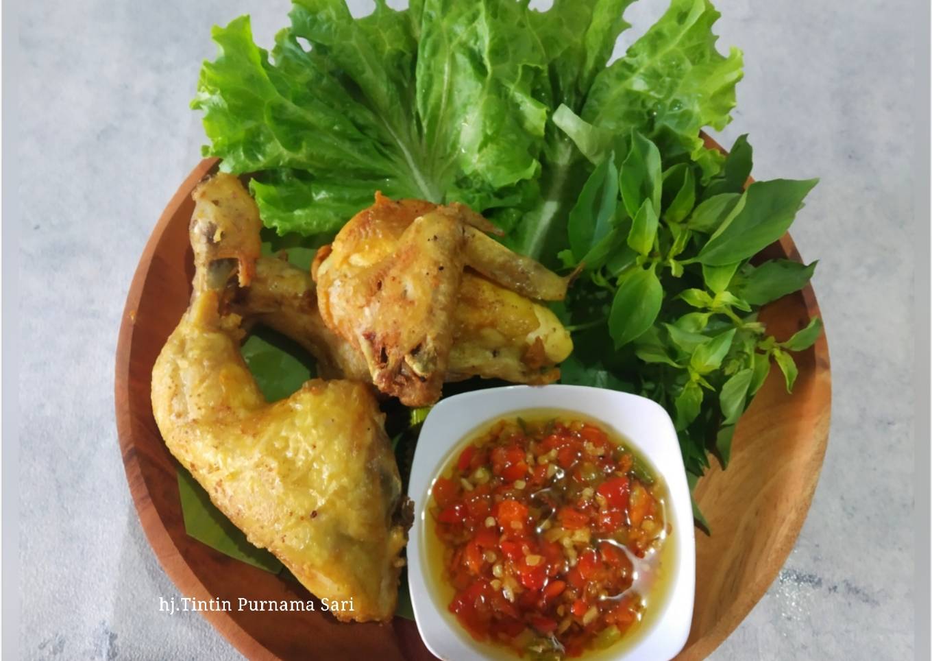 Ayam Goreng Bumbu Sajiku + Sambal Korek