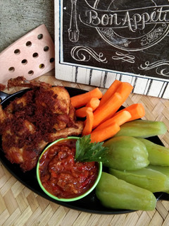 Foto resep Ayam Goreng Lengkuas Sambal Tomat