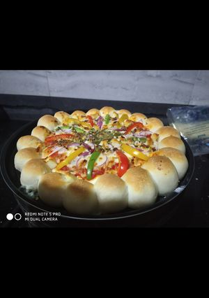 A picture of Cheese bomb pizza.