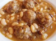 Una foto de guiso habichuelas
