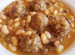 Foto principal de Albóndigas fricandó con fessolets