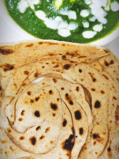 पालक पनीर (Palak Paneer recipe in hindi) रेसिपी मुख्य फोटो