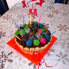 Una foto de Torta con trufas para cumpleaños