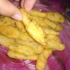 A picture of Stik kentang keju + telur puyuh dan wortel.