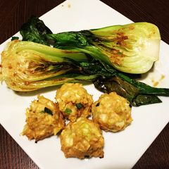 A picture of Inside out gyosa with baby bok choy.