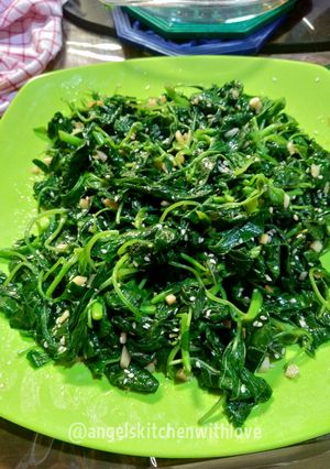 Foto resep Korean Sesame Garlic Spinach