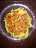 Pasta con salsa a la cubana