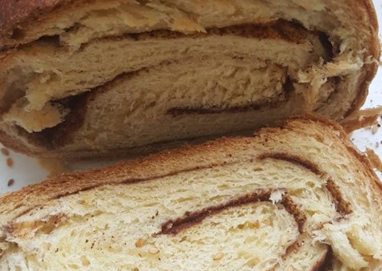 Steps to Prepare Homemade Cinnamon Swirl Bread