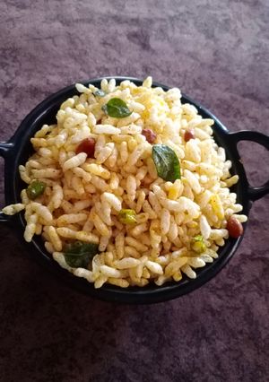 વઘારેલા મમરા (Vagharela Mamra Recipe in Gujarati) રેસીપી મુખ્ય ફોટો