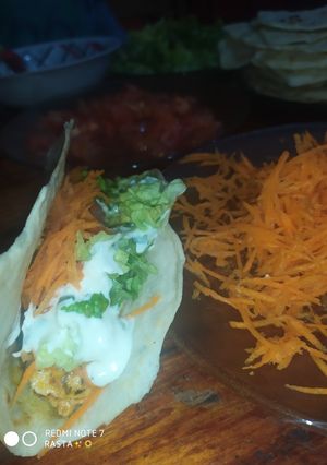 Una foto de Tacos de cuarentena, Pollo y carne picada