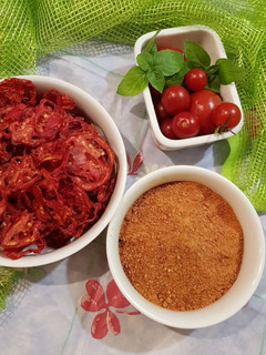 عکسی از دستور گوجه فرنگی خشک شده و پودر گوجه