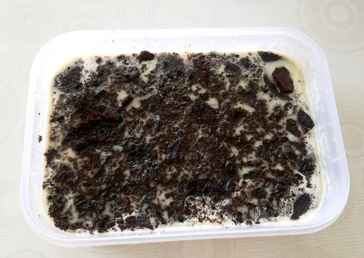 Puding Vanila Oreo