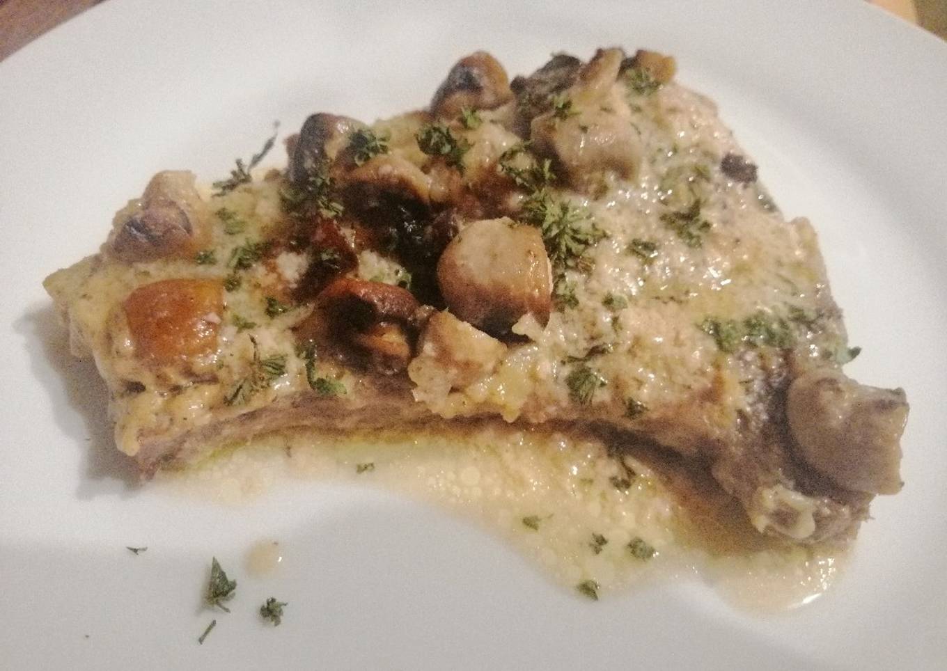 Mushroom pork chops