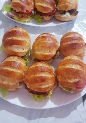صورة لوصفة ميني هومبرغر لذيذ 😋بحشو اقتصادي 😍