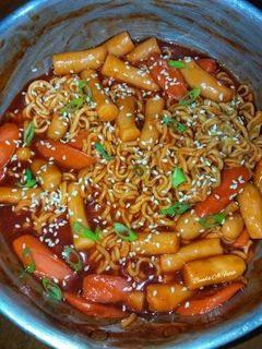 Foto resep RABOKKI (Ramen Tteokbokki)