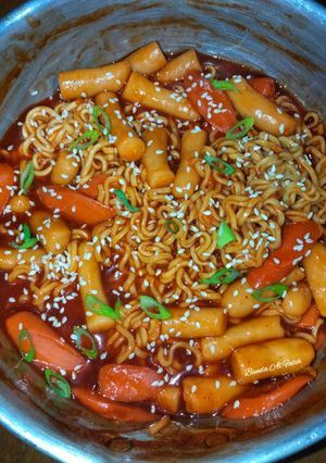 Foto resep RABOKKI (Ramen Tteokbokki)