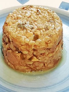 Una foto de Arroz cremoso con pollo al curry y leche de coco