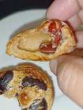 Roti Keju Brazil Dengan Kurma Merah dan Kacang Merah (Brazilian Cheese Bread)