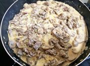 Gambar beef stroganoff