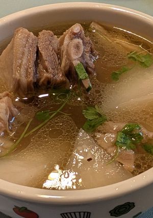溫補清燉藥膳羊肉湯 的食譜成品照片