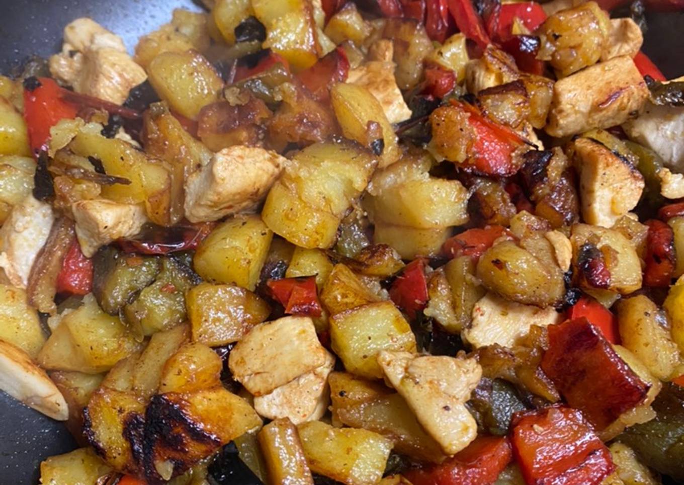 Chicken with peppers and potatoes