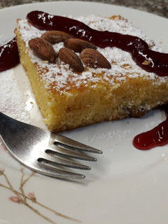 Una foto de "Whitey" brownie de chocolate blanco