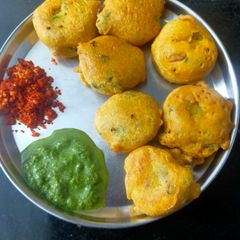 A picture of Batata Vada.