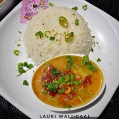 A picture of Lauki wali Daal.