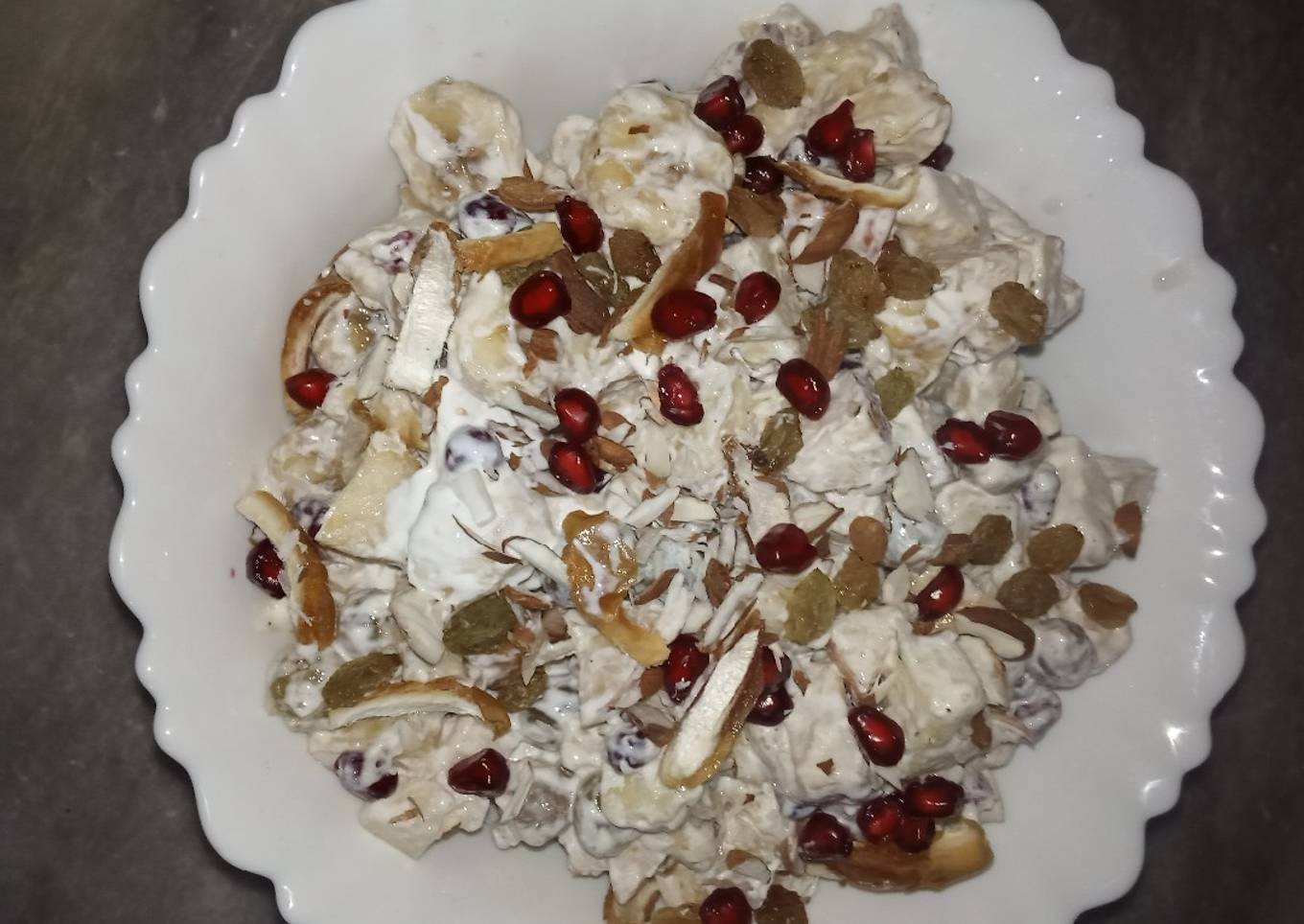 Creamy fruits and nuts