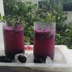A picture of Jamun mojito.
